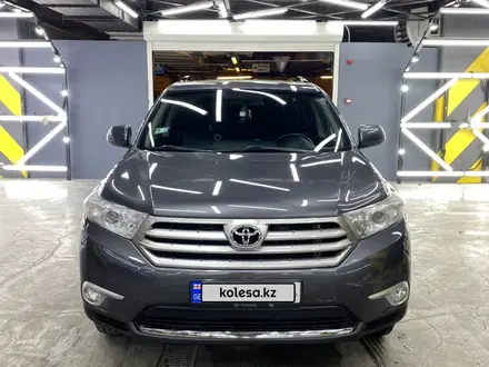 Toyota Highlander 2013 года за 9 100 000 тг. в Алматы – фото 3