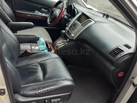 Lexus RX 300 2004 года за 6 750 000 тг. в Алматы – фото 14