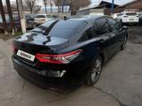 Toyota Camry 2018 годаүшін13 900 000 тг. в Алматы – фото 4