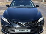 Toyota Camry 2021 года за 19 000 000 тг. в Астана – фото 2