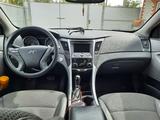 Hyundai Sonata 2011 годаүшін7 200 000 тг. в Уральск – фото 3