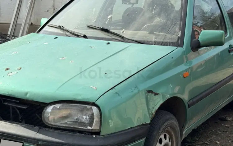 Volkswagen Golf 1995 года за 850 000 тг. в Алматы