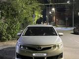 Toyota Camry 2014 года за 8 000 000 тг. в Актобе