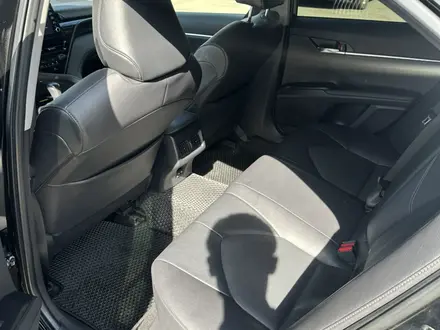 Toyota Camry 2023 года за 15 400 000 тг. в Алматы – фото 4