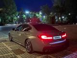 BMW 520 2020 года за 24 500 000 тг. в Алматы – фото 2
