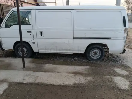 Nissan Homy 1997 года за 450 000 тг. в Тараз – фото 3