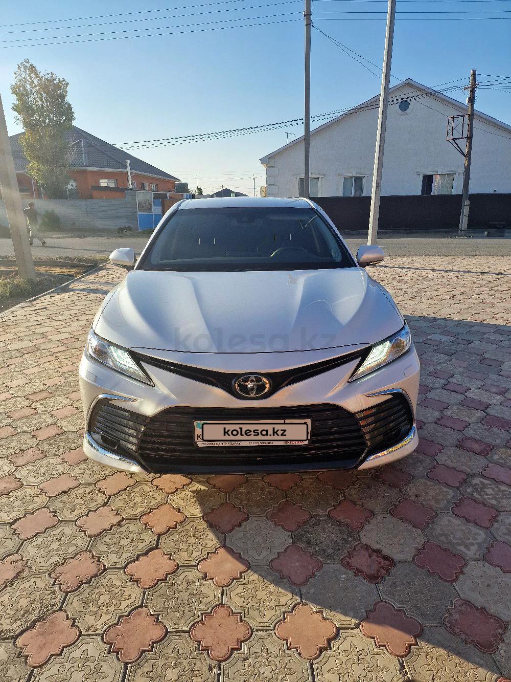 Toyota Camry 2023 г.