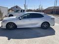 Toyota Camry 2019 года за 11 000 000 тг. в Атырау – фото 16