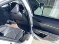 Toyota Camry 2019 года за 11 000 000 тг. в Атырау – фото 17
