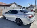 Toyota Camry 2019 года за 11 000 000 тг. в Атырау – фото 7