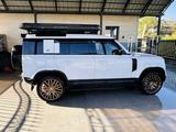 Land Rover Defender 2022 года за 52 000 000 тг. в Алматы – фото 4