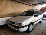 Volkswagen Passat 1994 годаүшін2 700 000 тг. в Шымкент