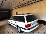 Volkswagen Passat 1994 годаүшін2 700 000 тг. в Шымкент – фото 2