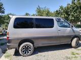 Toyota Granvia 1997 годаfor3 700 000 тг. в Алматы – фото 2