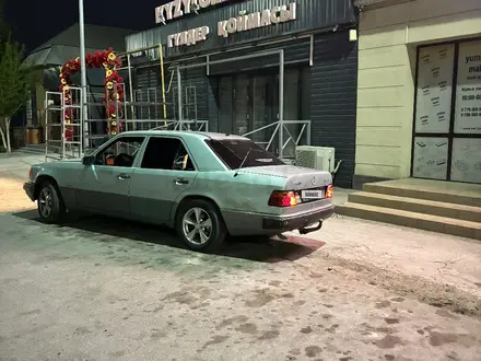 Mercedes-Benz E 200 1992 года за 800 000 тг. в Кызылорда – фото 2