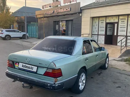 Mercedes-Benz E 200 1992 года за 800 000 тг. в Кызылорда – фото 6