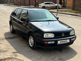 Volkswagen Golf 1994 года за 2 100 000 тг. в Астана – фото 2