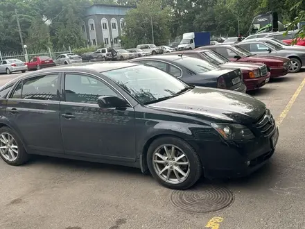 Toyota Avalon 2005 года за 6 000 000 тг. в Уральск