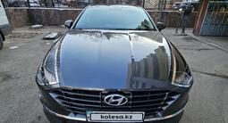 Hyundai Sonata 2022 года за 12 500 000 тг. в Алматы – фото 2