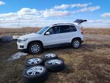 Volkswagen Tiguan 2012 года за 6 500 000 тг. в Рудный – фото 2