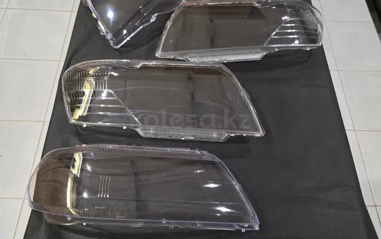 Стекла фары Монтеро за 28 000 тг. в Семей