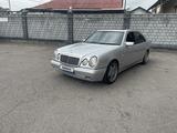 Mercedes-Benz E 420 1997 годаүшін4 700 000 тг. в Алматы – фото 2