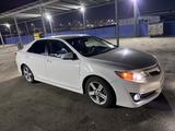 Toyota Camry 2012 года за 5 300 000 тг. в Атырау