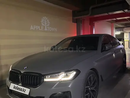 BMW 530 2021 года за 28 700 000 тг. в Алматы