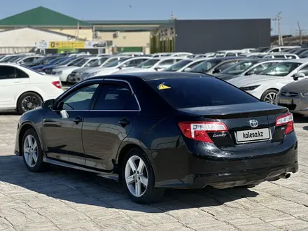 Toyota Camry 2013 года за 7 250 000 тг. в Атырау – фото 3
