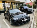 Hyundai Sonata 2019 года за 9 500 000 тг. в Алматы – фото 2