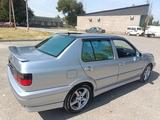 Volkswagen Vento 1994 годаfor2 450 000 тг. в Тараз – фото 2