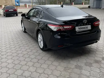 Toyota Camry 2019 года за 15 000 000 тг. в Караганда – фото 4