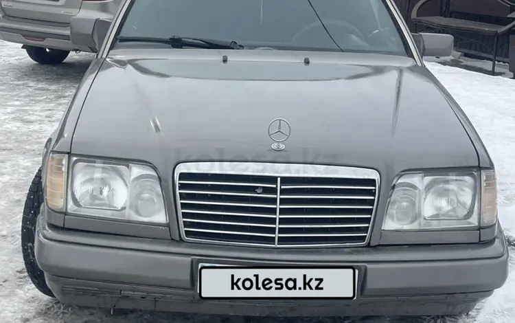 Mercedes-Benz E 220 1993 года за 1 500 000 тг. в Кокшетау