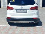 Hyundai Santa Fe 2014 годаүшін9 500 000 тг. в Актау – фото 5