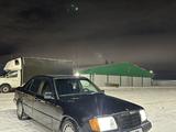 Mercedes-Benz E 220 1994 года за 1 400 000 тг. в Караганда