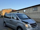 Hyundai Starex 2010 года за 7 500 000 тг. в Шымкент – фото 2