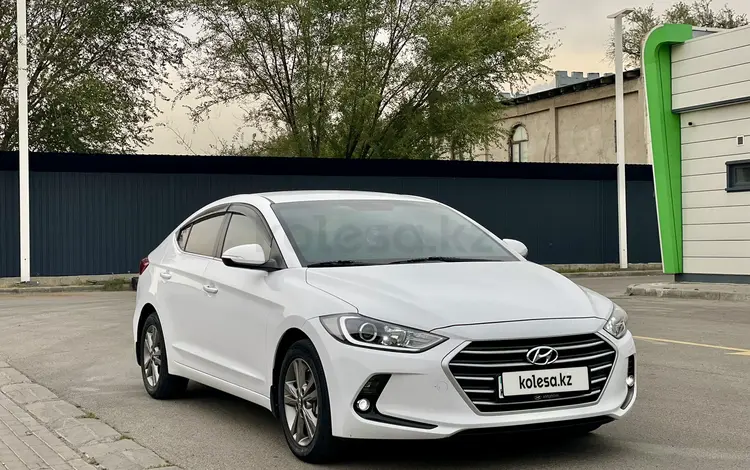 Hyundai Elantra 2018 годаfor8 000 000 тг. в Алматы