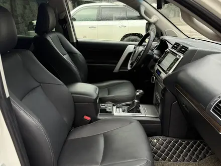 Toyota Land Cruiser Prado 2020 года за 24 600 000 тг. в Алматы – фото 14