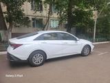 Hyundai Elantra 2024 года за 10 490 000 тг. в Астана – фото 2
