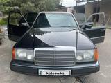 Mercedes-Benz E 200 1993 года за 3 200 000 тг. в Алматы – фото 3