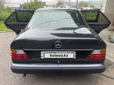 Mercedes-Benz E 200 1993 года за 3 200 000 тг. в Алматы – фото 4