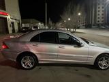 Mercedes-Benz C 320 2004 годаүшін4 500 000 тг. в Кокшетау – фото 3