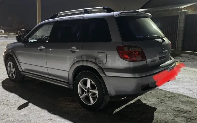 Mitsubishi Outlander 2007 годаfor4 000 000 тг. в Караганда