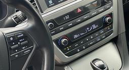 Hyundai Sonata 2016 года за 4 800 000 тг. в Актобе – фото 4