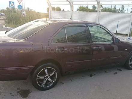 Mercedes-Benz E 240 1998 года за 3 250 000 тг. в Астана – фото 6