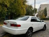 Toyota Camry 2000 годаүшін3 800 000 тг. в Павлодар – фото 2