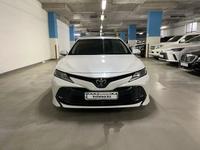 Toyota Camry 2019 года за 14 500 000 тг. в Астана