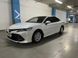 Toyota Camry 2019 года за 14 500 000 тг. в Астана – фото 3