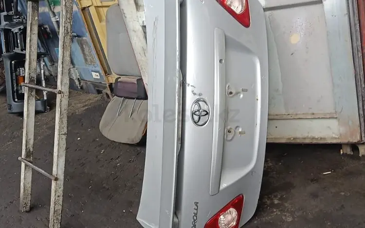 Крышка багажника за 200 тг. в Алматы