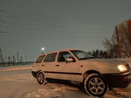 Volkswagen Golf 1995 года за 1 200 000 тг. в Астана – фото 6